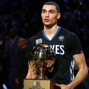 爱游戏网页版-湖人在季后赛中詹姆斯砍下50分，带队完成史诗逆转！，湖人队 詹姆斯